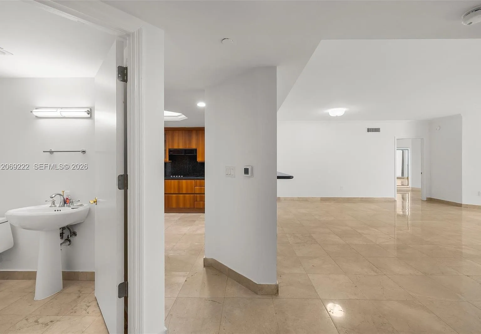 Solimar Condo — Photo 3