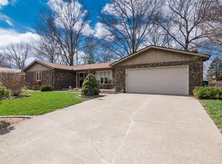 48 Glen Echo Dr, Glen Carbon, IL