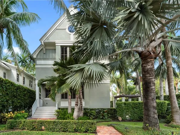 12 6th St S, Naples, FL 34102