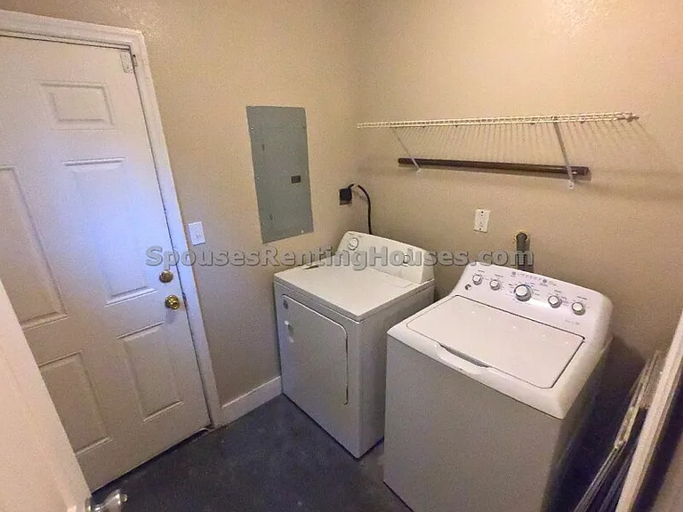2722 Doctor Andrew J Brown Ave — Photo 9