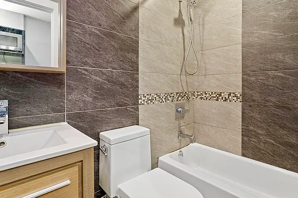 Rented by Safdie Realty Group | media 23