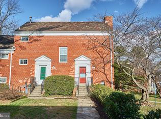 3284 Martha Custis Dr, Alexandria, VA 22302
