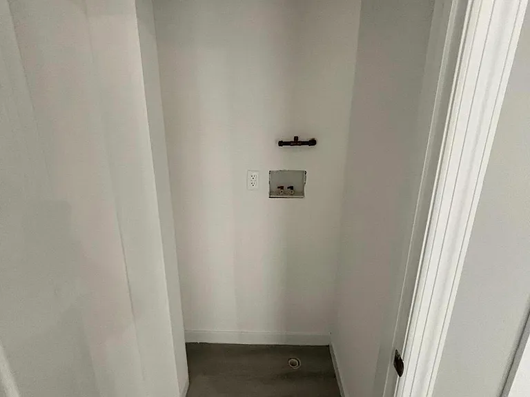 98 12th Ave #304 — Photo 3