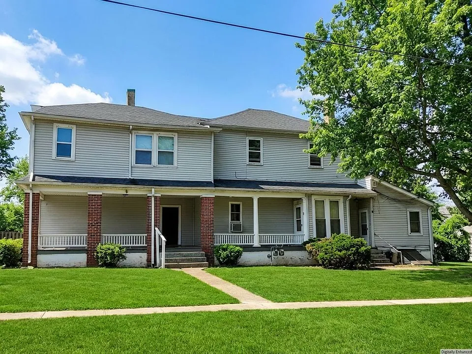 908 E Main St