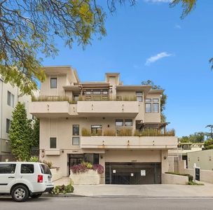 11847 Laurelwood Dr APT 105, Studio City, CA, 91604