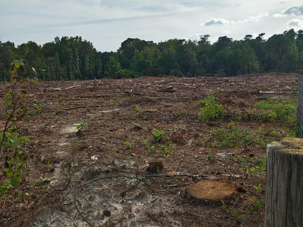 47 Sikes Road, Whiteville, NC 28472