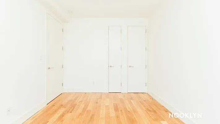 Rented by Nooklyn NYC LLC | media 21