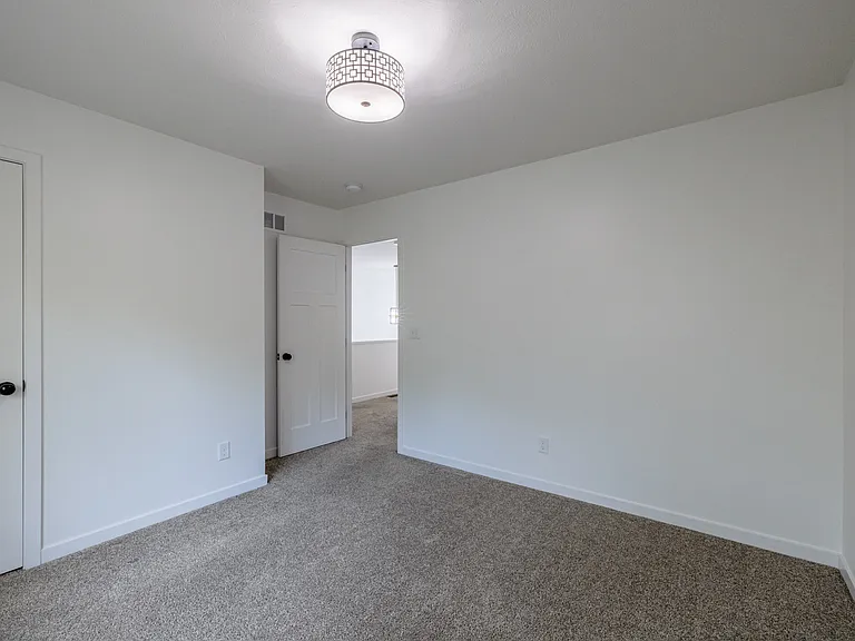 6204 Franciscan Dr — Photo 24