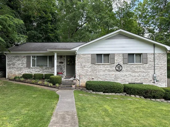 108 McTaggart Dr, Beckley, WV 25801