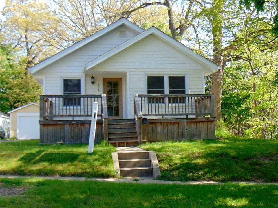 1st image of 708 Woodlawn Ave