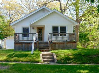 708 Woodlawn Ave, Jackson, MI 49203