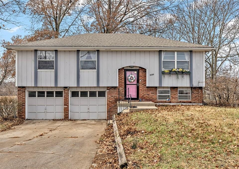 1st image of 5016 N Bellaire Ave