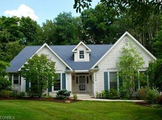 2009 McClaren Ln, Broadview Heights, OH 44147