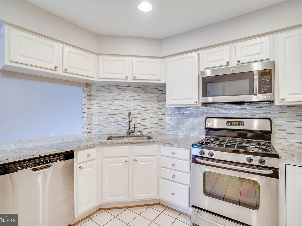 Falls Station Condominiums 6916 Fairfax Dr Arlington VA Zillow