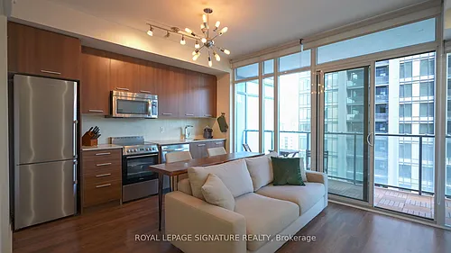105 George St #1214 Photo 1