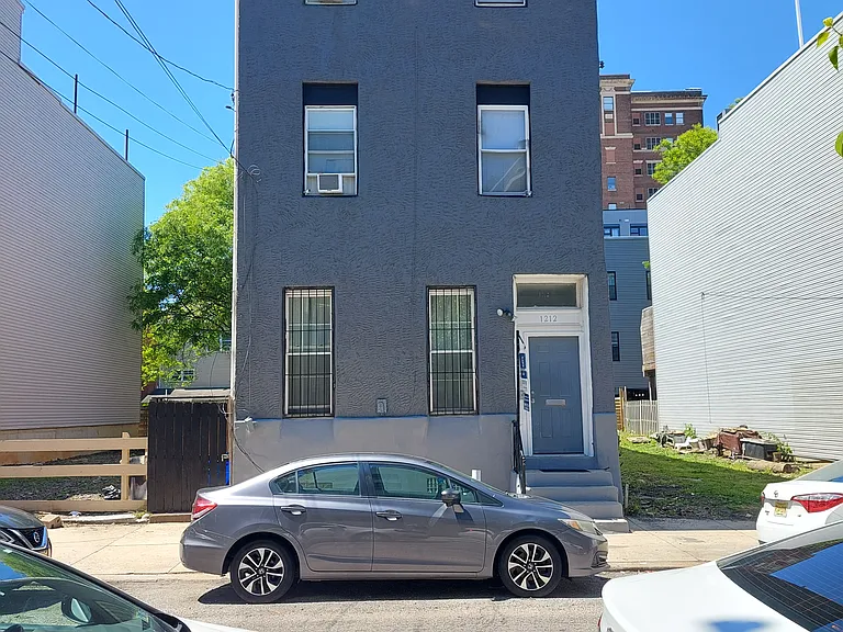 1212 N 7th St #2 — Photo 8