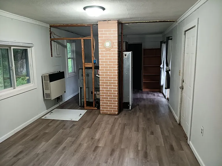 3714 Carlton St — Photo 6