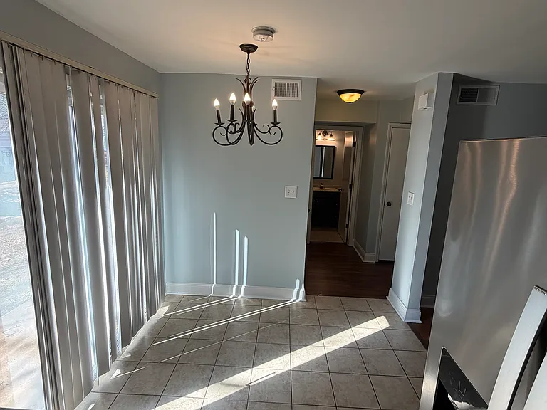 1914 Meadowlark Ln #6 — Photo 5