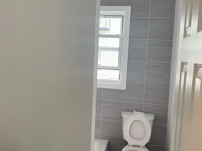 376 Lincoln Ave #2 — Photo 5