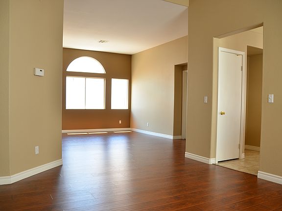 2nd image of 356 Regal Robin Way