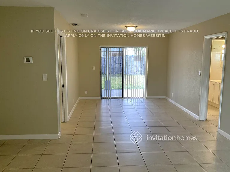 3921 NW 4th Ct — Photo 3
