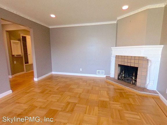 4th image of 472 Corbett Ave