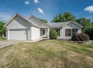 41 Keystone Ct, Fenton, MO 63026