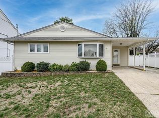 83 Cedar Ter, Parlin, NJ 08859