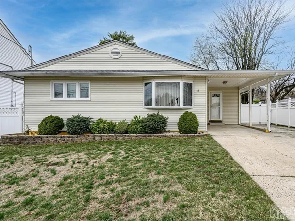 83 Cedar Ter, Parlin, NJ 08859