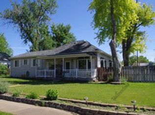 255 N 5th Ave, Forsyth, MT 59327