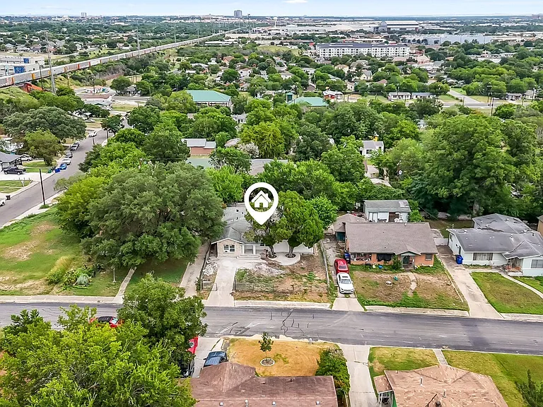 Great location, plenty of street parking