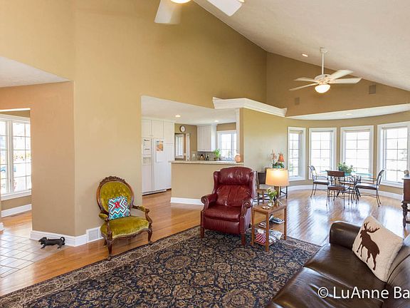 4th image of 3055 Cottage Ct NE