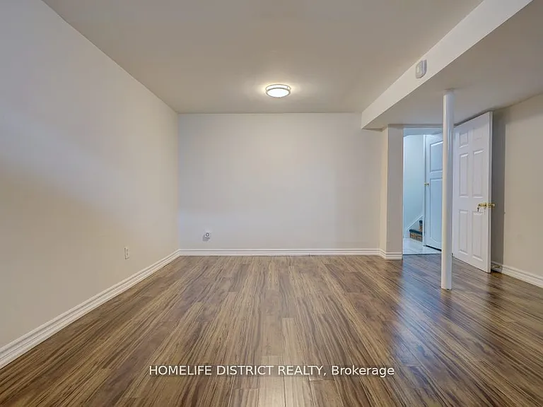 1861 Bainbridge Dr — Photo 17