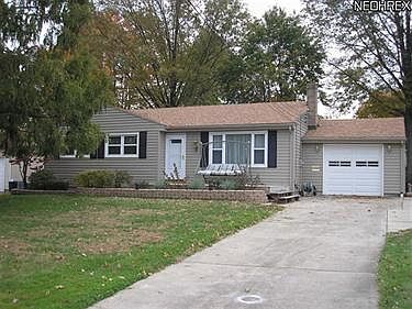 1st image of 2837 Peacock Dr