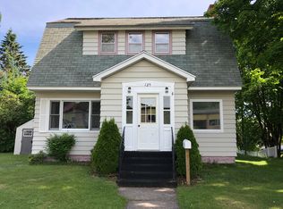 125 E Chocolay St, Munising, MI 49862