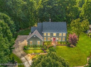 15120 Duxbury Ln, Lansing, MI 48906
