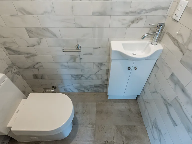 34 Belvedere St #4A — Photo 10
