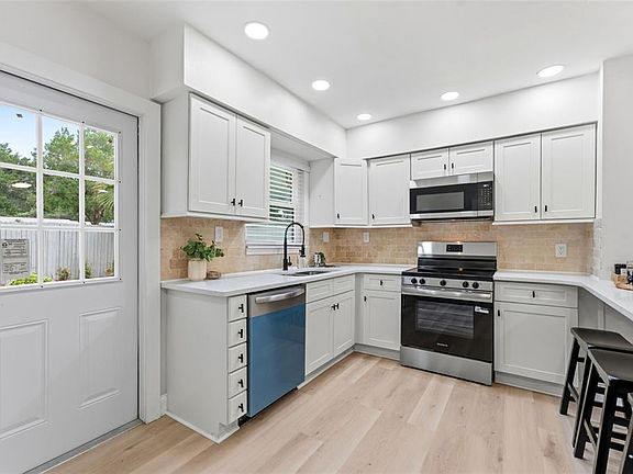 3rd image of 264 14TH STREET NW