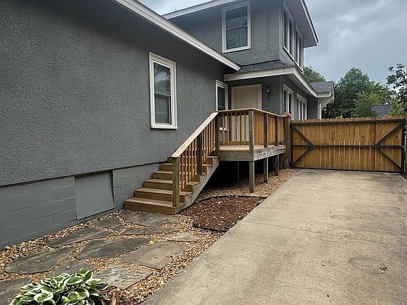 3rd image of 1810 N Harrison St
