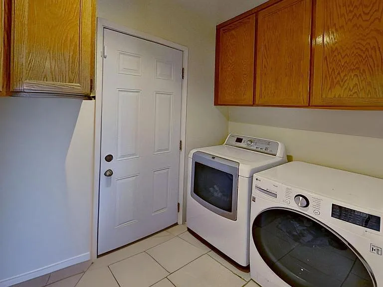 3030 Park Estates Way — Photo 11
