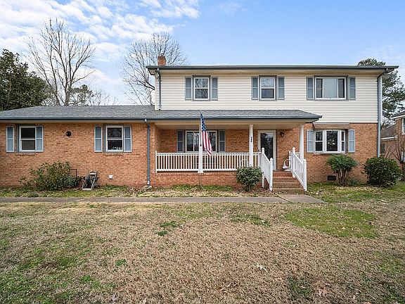 3rd image of 340 Briarfield Dr