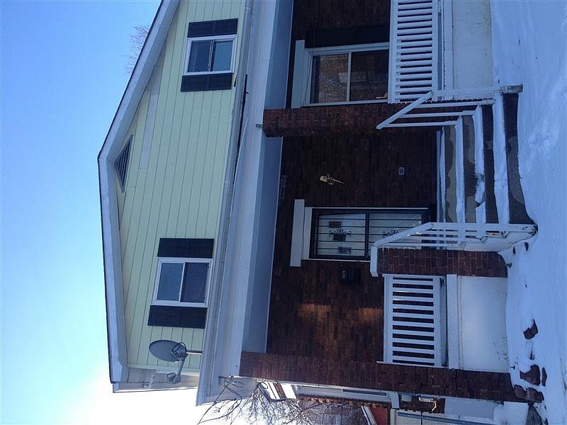 1st image of 1029 Rosemont Ave
