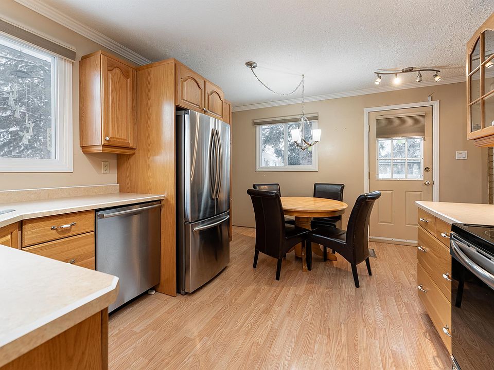 1st image of 77 Heron Rd