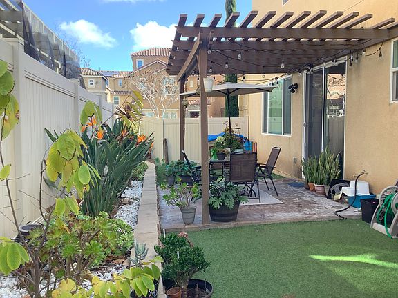 Side patio, second view.