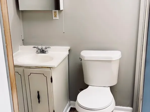 457 Spruce Ave #455, Sharon, PA 16146