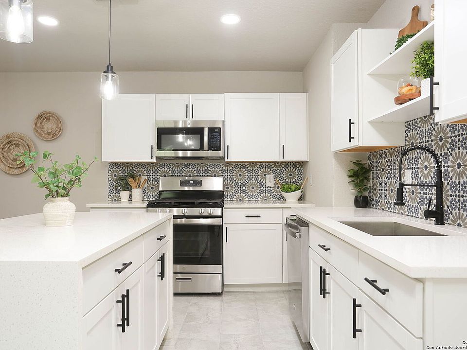 1st image of 325 Kenmar