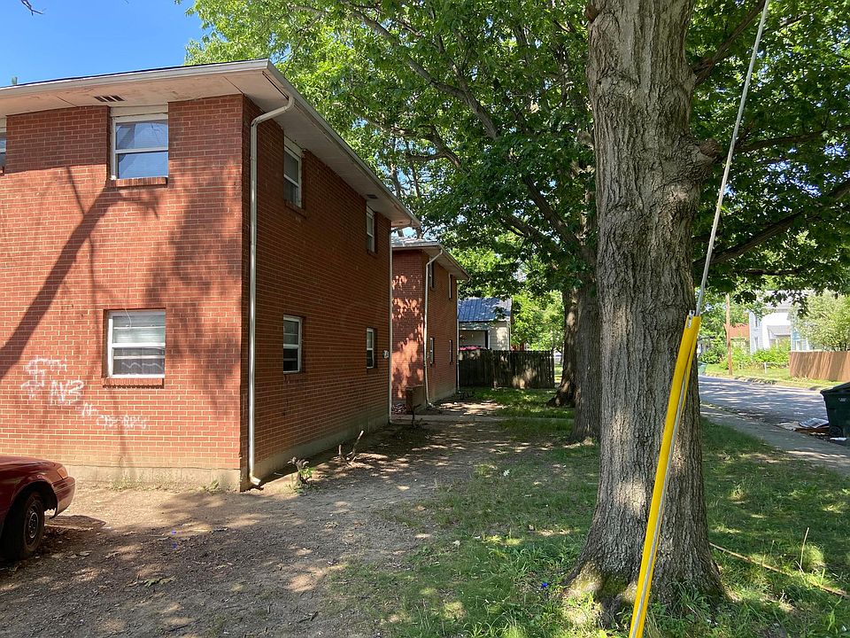 2nd image of 2903 E 9th Ave