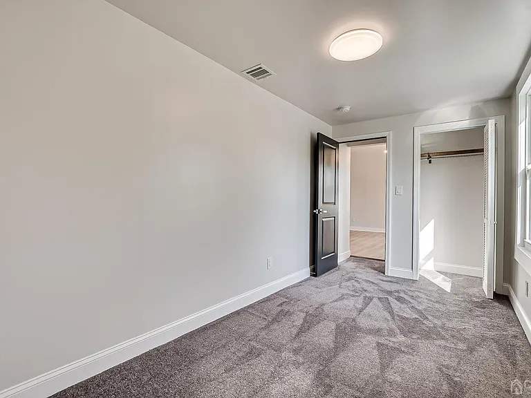 324 Main St #2 — Photo 22