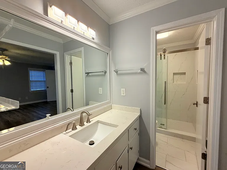 315 Hardscrabble Rd — Photo 6