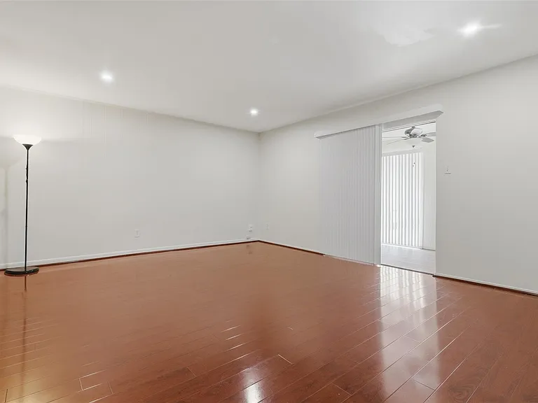 12633 Memorial Dr #170 — Photo 3